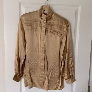 Harve Benard by Benard Holtzman Gold Silk Long Sleeve Button Up Shirt